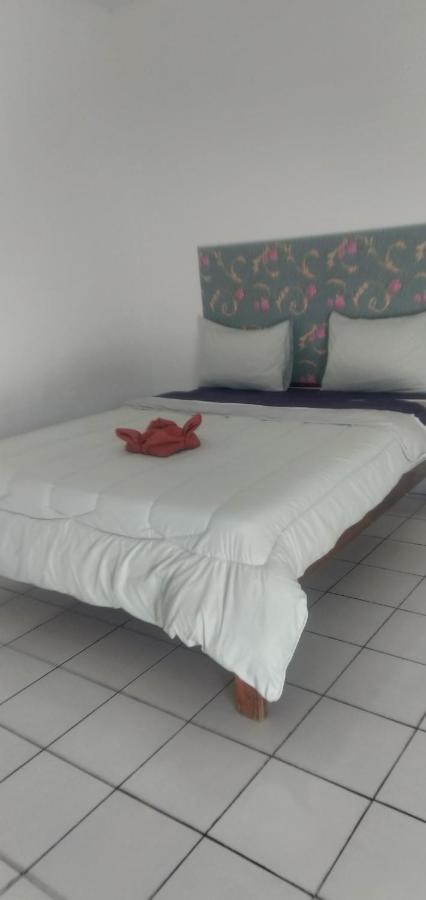 Hidayah Homestay Kelimutu Eksteriør billede