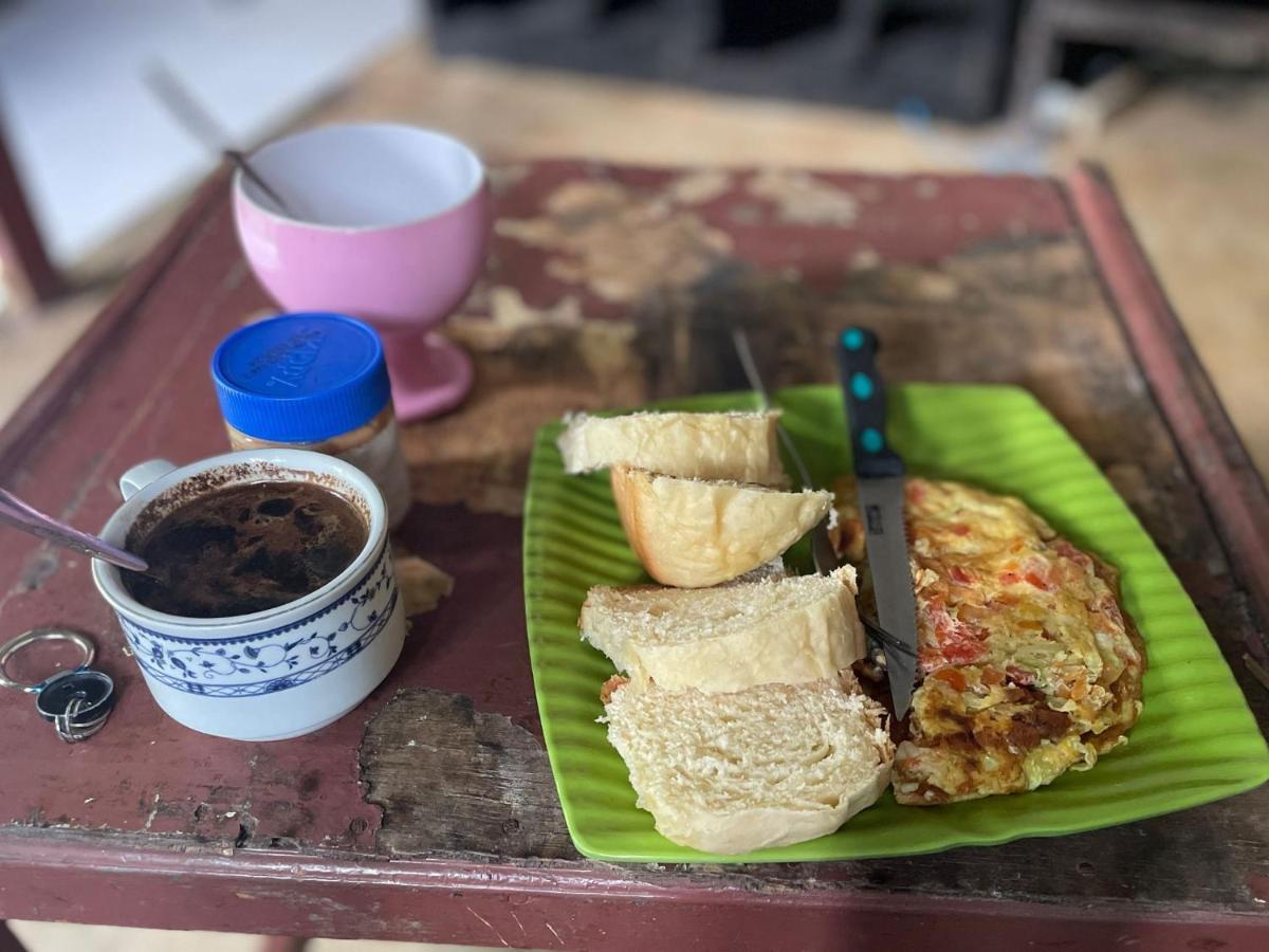 Hidayah Homestay Kelimutu Eksteriør billede