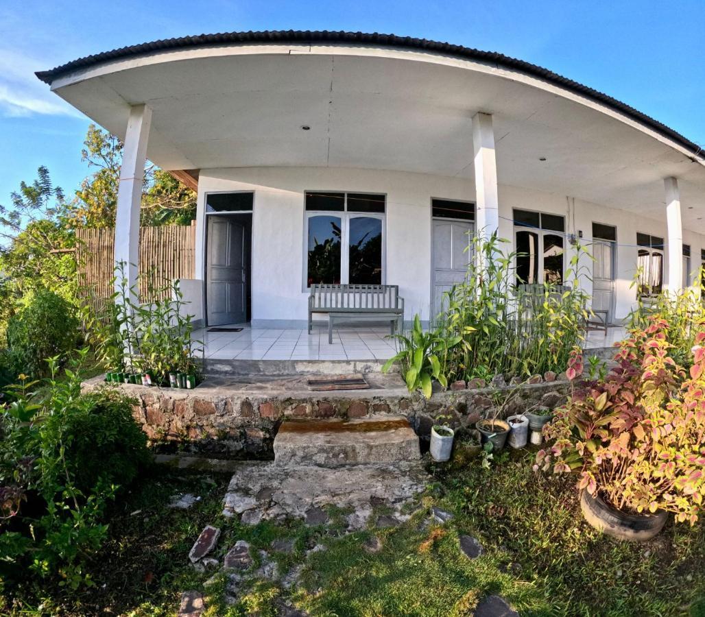 Hidayah Homestay Kelimutu Eksteriør billede
