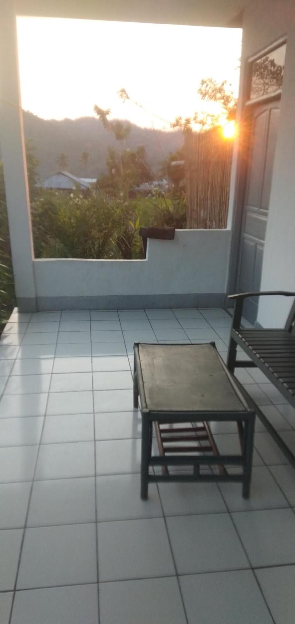 Hidayah Homestay Kelimutu Eksteriør billede