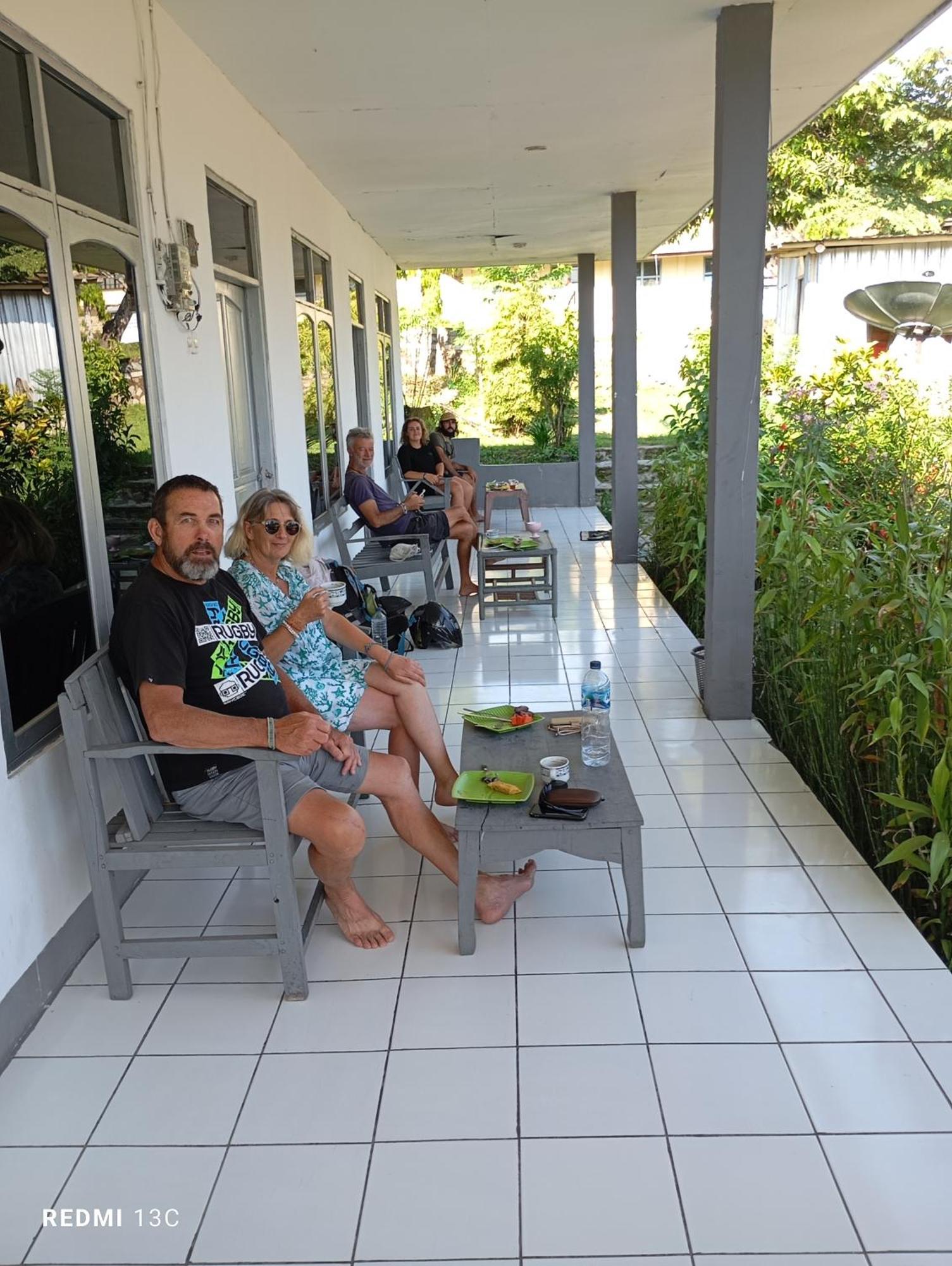 Hidayah Homestay Kelimutu Eksteriør billede