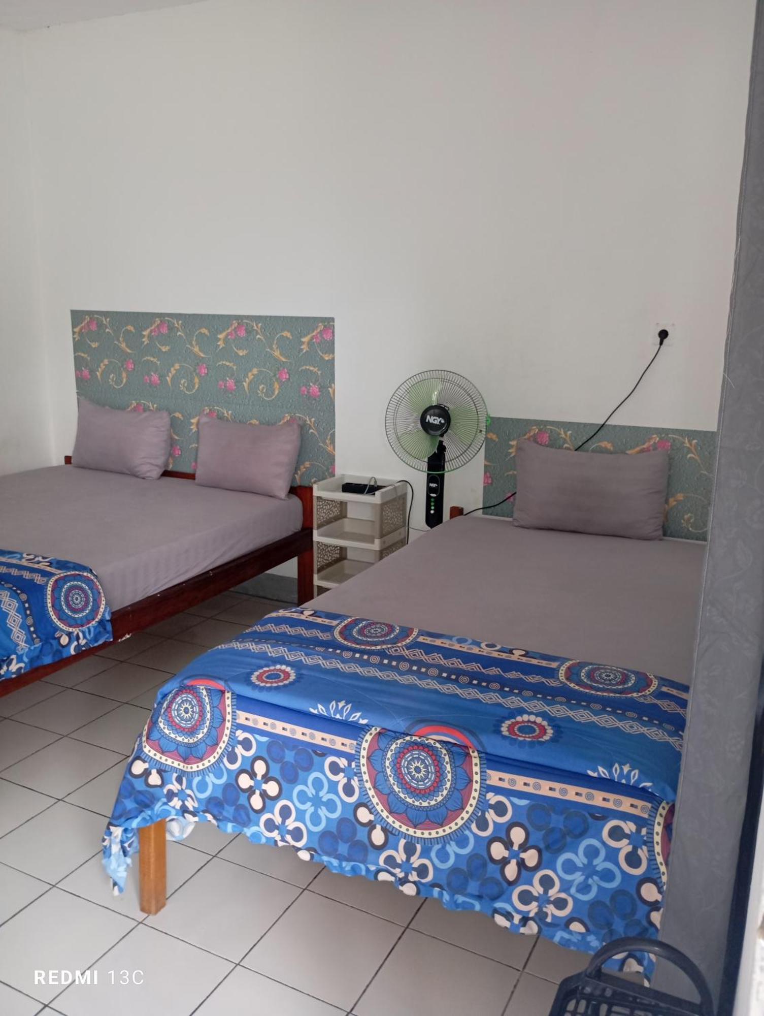 Hidayah Homestay Kelimutu Eksteriør billede