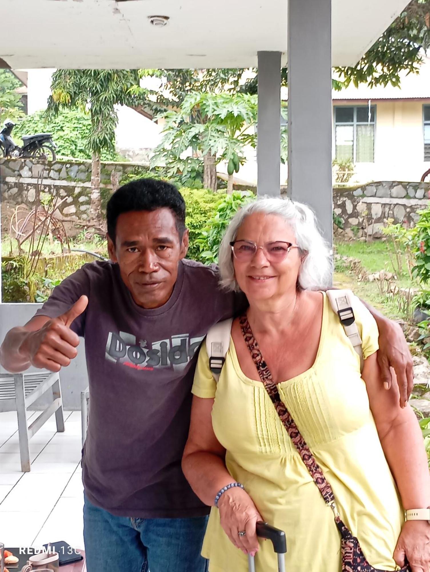 Hidayah Homestay Kelimutu Værelse billede